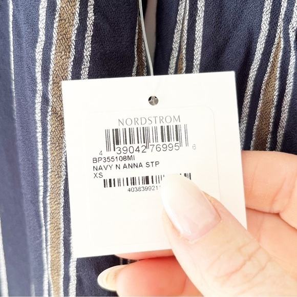 BNWT B.P. Navy Striped Button Down - Picture 4 of 8